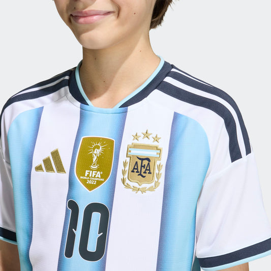 Adidas Argentinië thuisshirt 2026 kids met Messi rugnummer 10 bedrukking, gedragen tijdens WK 2026. kickoff antwerpen voetbalshop