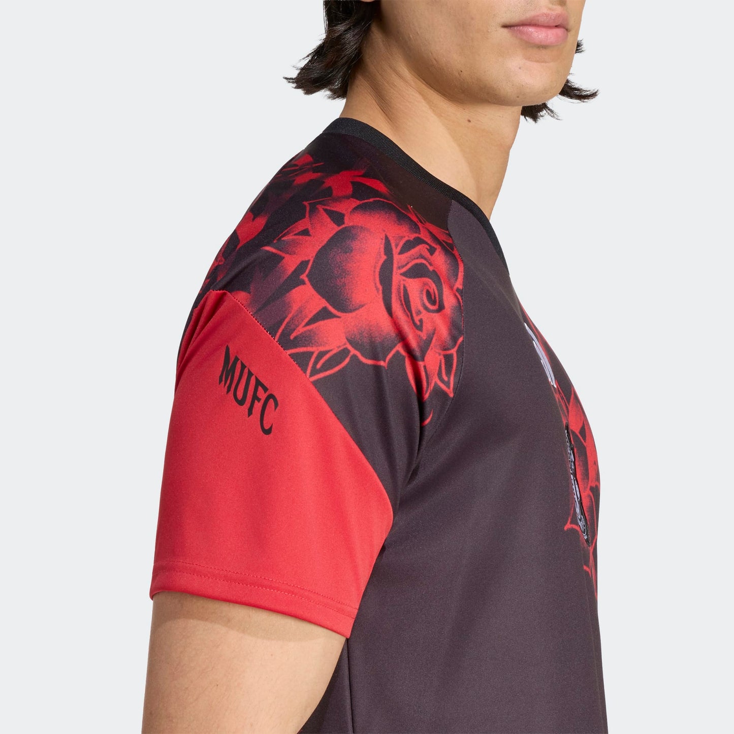 Adidas Manchester United Pre Shirt 2026-2027 warming-up voetbalshirt heren Kickoff Antwerpen de voetbalshop van Antwerpen