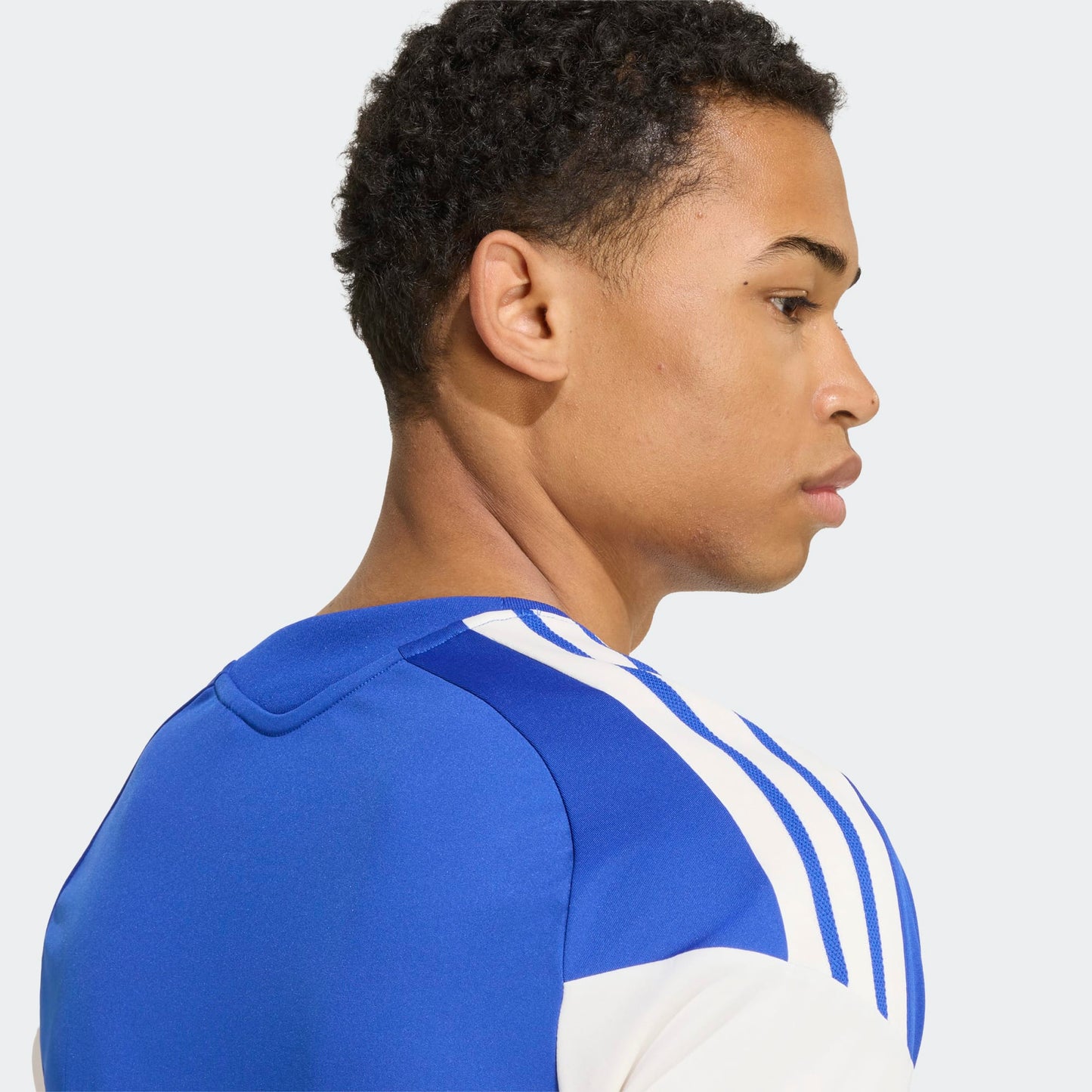 Adidas Juventus Training Jersey met Climacool technologie blauw wit heren trainingsshirt Kickoff Antwerpen de voetbalshop van Antwerpen
