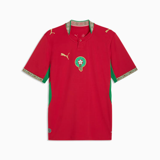 Rood Puma FRMF Marokko Home Jersey voor het WK 2026 met officieel Marokkaans bondsembleem, verkrijgbaar bij voetbalshop Kickoff Antwerpen.