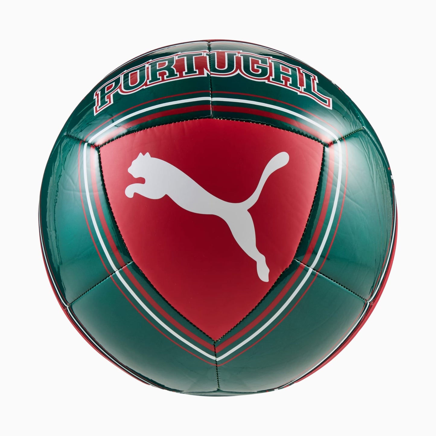 Puma FPF Portugal Culture Ball met officieel Portugees bondsembleem en grafische culturele details, verkrijgbaar bij voetbalshop Kickoff Antwerpen.