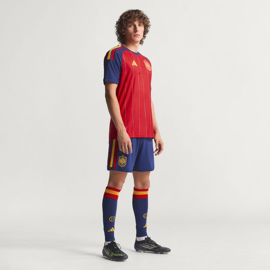 Adidas RFEF Home Jersey 2025/2026 – officieel Spanje thuisshirt met Climacool-technologie, verkrijgbaar bij Kickoff Antwerpen voetbalshop