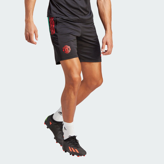 ADIDAS MANCHESTER UNITED TRAINING SHORT 2023 2024 KIckoff Antwerpen voetbalshop