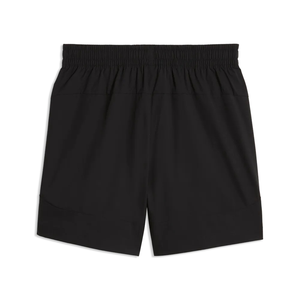 Puma Olympique Marseille Pumatech relaxed fit korte broek sportbroek met clubdetails op model Kickoff Antwerpen