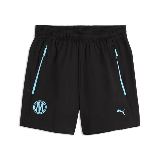 Puma Olympique Marseille Pumatech relaxed fit korte broek sportbroek met clubdetails op model Kickoff Antwerpen