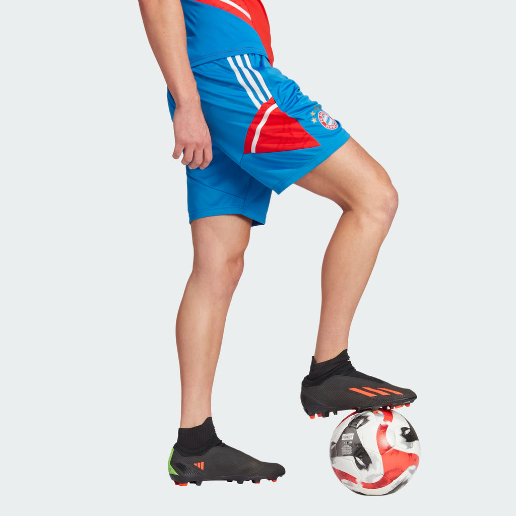 ADIDAS FC BAYERN MÜNCHEN TRAINING SHORT 2022-2023