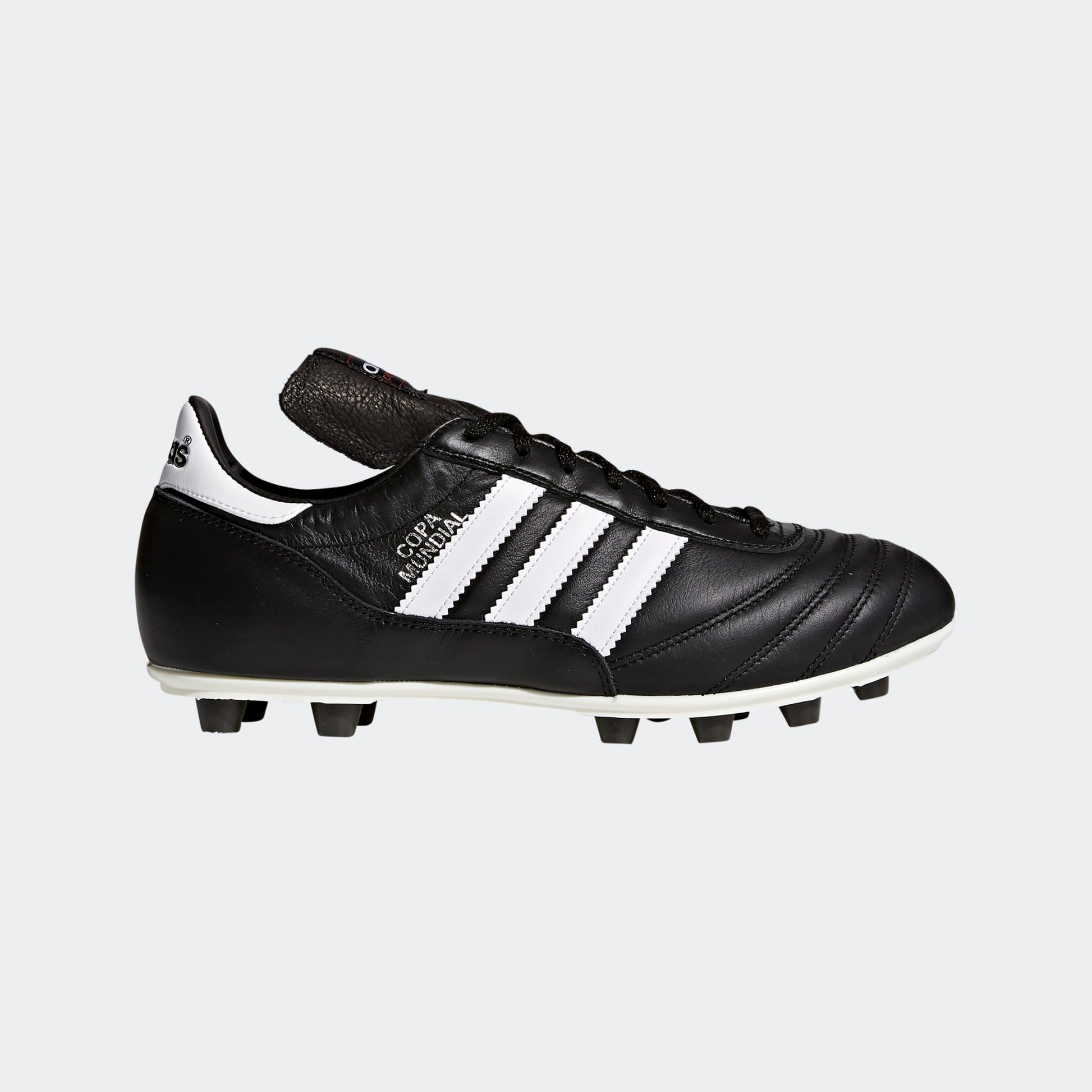 Adidas Copa Mundial voetbalschoenen zwart wit K-leer. Te koop bij Kickoff Antwerpen voetbalshop.