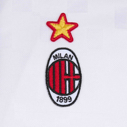 AC Milan historisch retro uittenue 1995 1996 met iconische designkenmerken op model Kickoff Antwerpen