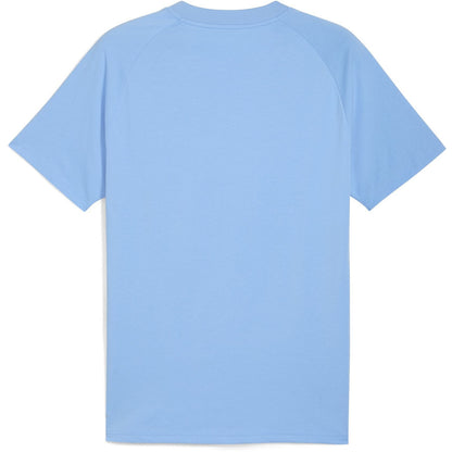 Puma Manchester City PUMATECH POCKET TEE 2025 2026 T-shirt met borstzak, PUMATECH technologie en clublogo, verkrijgbaar bij Kickoff Antwerpen.