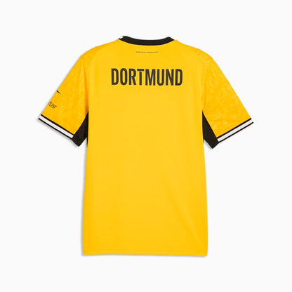 Geel-zwart Puma BVB Borussia Dortmund Home Jersey 2026/2027 thuisshirt met DryCELL-technologie, verkrijgbaar bij Kickoff Antwerpen de voetbalshop van Antwerpen.