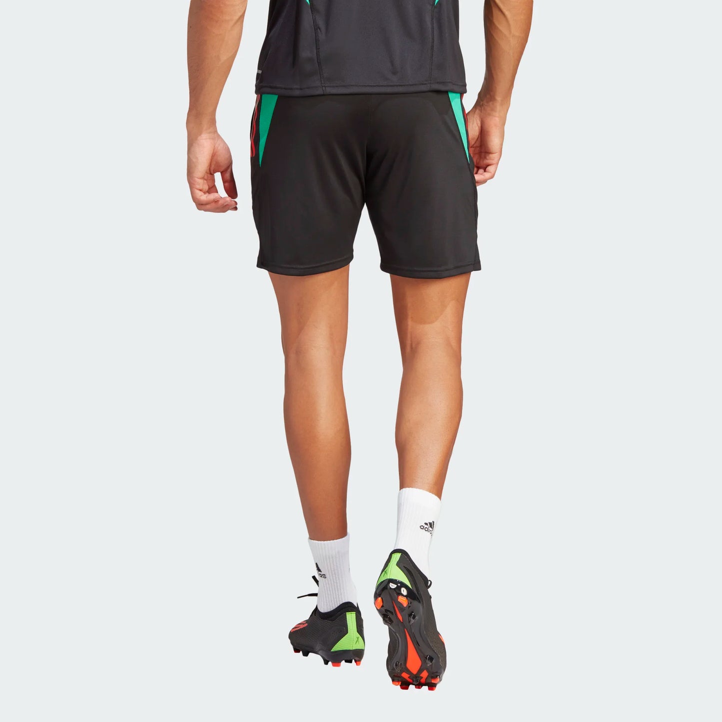 ADIDAS MANCHESTER UNITED TRAINING SHORT 2023 2024 KIckoff Antwerpen voetbalshop