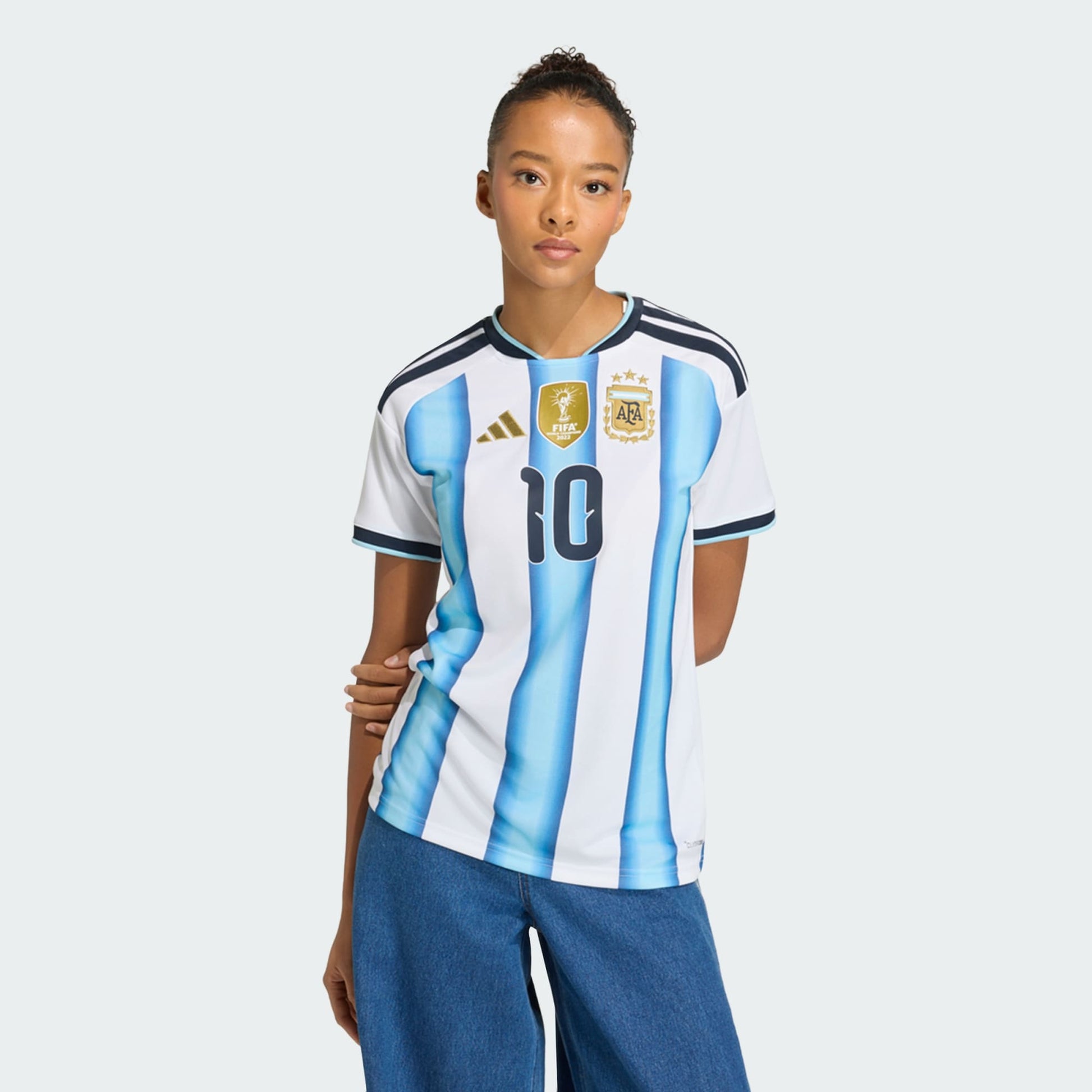 Adidas Argentinie thuisshirt dames met Messi 10 bedrukking, blauw-wit, WK 2026 voetbalcollectie, Kickoff Antwerpen voetbal webshop.