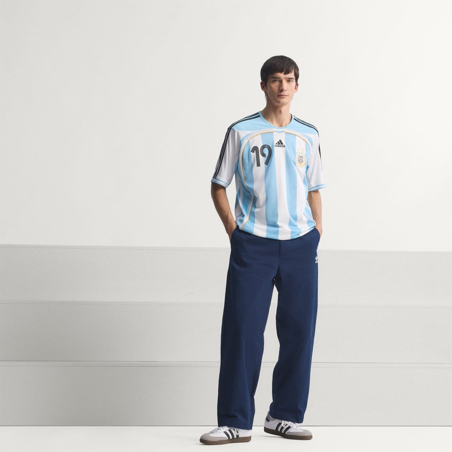 Adidas AFA Argentinie Messi Home Jersey 2006 Retro Football Shirt hemelsblauw wit officieel retro voetbalshirt heren Kickoff Antwerpen de voetbalshop van Antwerpen