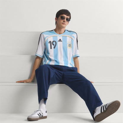 Adidas AFA Argentinie Messi Home Jersey 2006 Retro Football Shirt hemelsblauw wit officieel retro voetbalshirt heren Kickoff Antwerpen de voetbalshop van Antwerpen