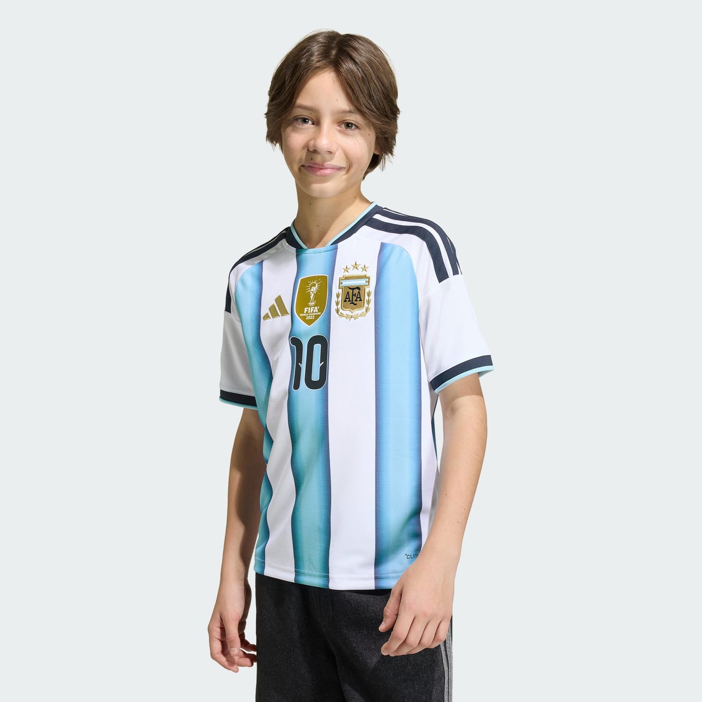Adidas Argentinië thuisshirt 2026 kids met Messi rugnummer 10 bedrukking, gedragen tijdens WK 2026. kickoff antwerpen voetbalshop