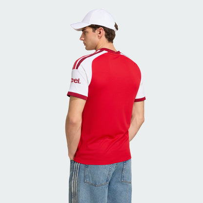 Rood-wit Adidas Arsenal Home Jersey 2026/2027 thuisshirt met Climacool-technologie, gratis verzending via Kickoff Antwerpen de voetbalshop van Antwerpen.