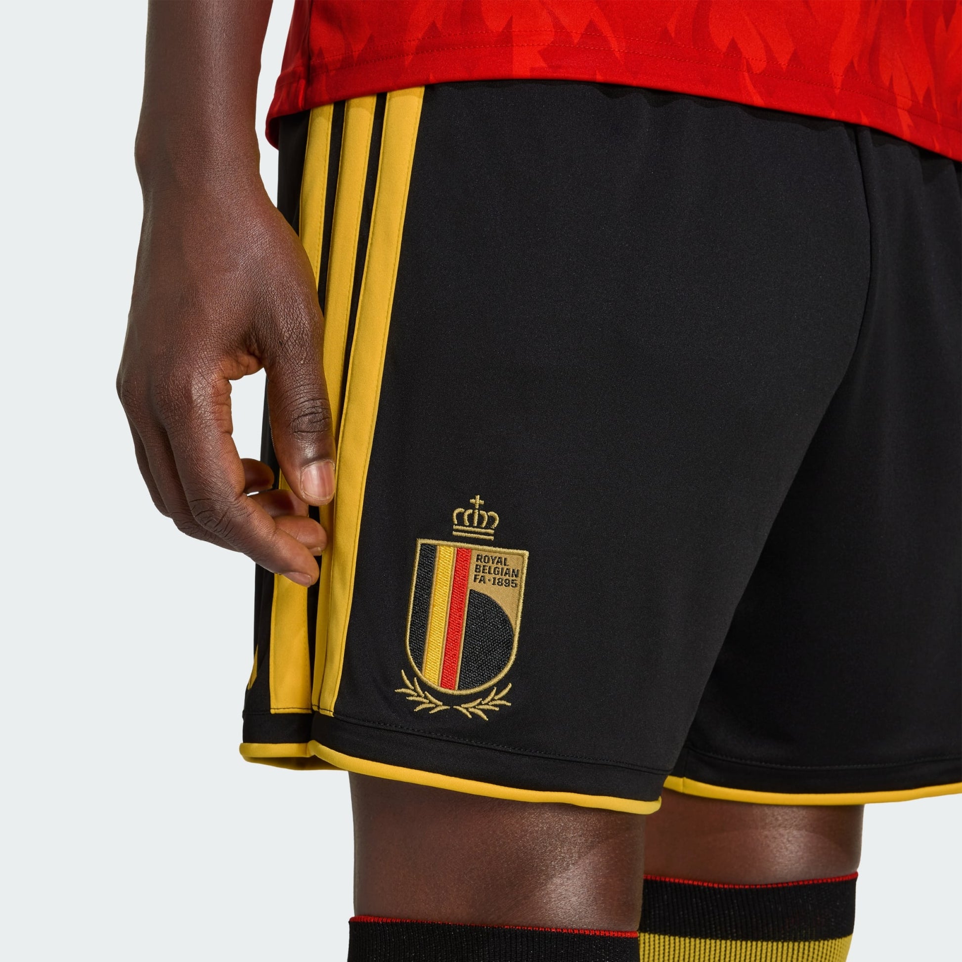 Adidas België Thuis Short 2025/2026 – Officiële RBFA Wedstrijdshort | Kickoff Antwerpen voetbalshop