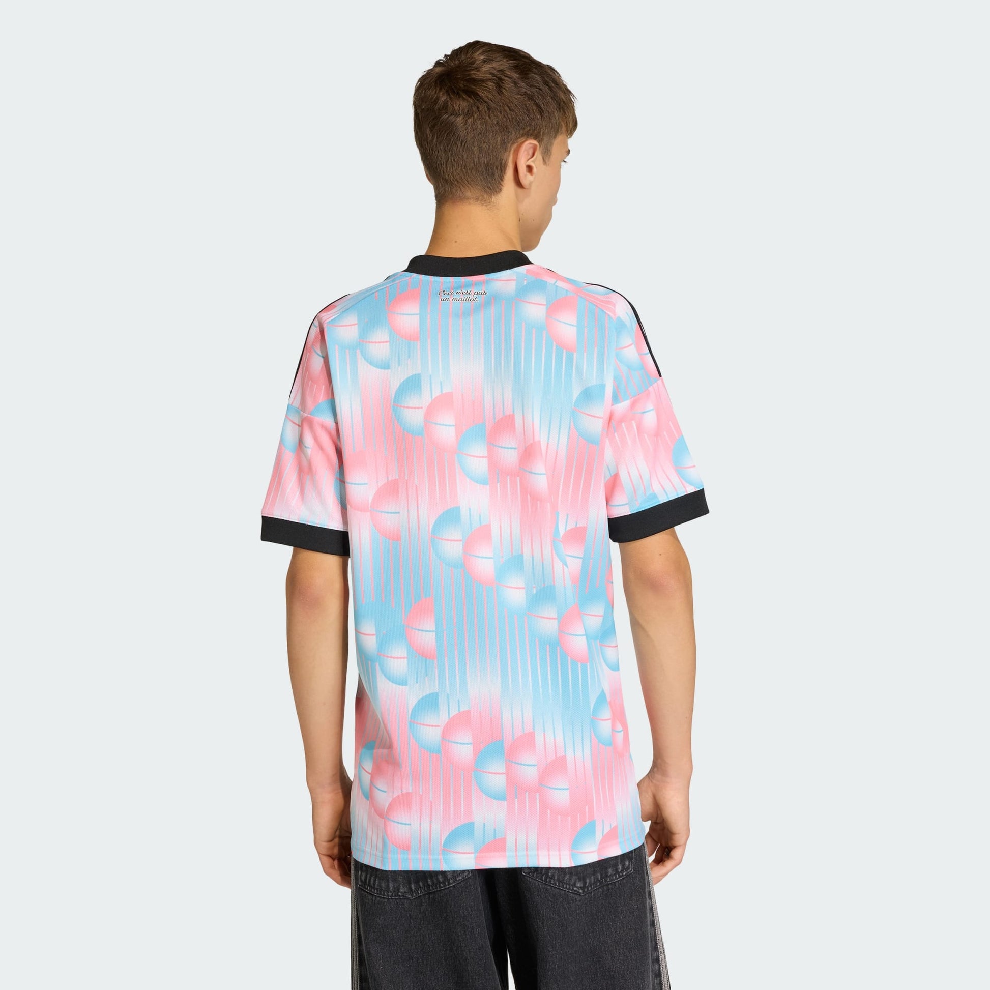 Adidas Originals RBFA België Away Jersey 2026-2028 met blauwe accenten en Trefoil-logo, verkrijgbaar bij voetbalshop Kickoff Antwerpen.