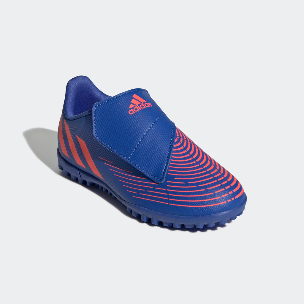 Zijaanzicht van de adidas PREDATOR EDGE.4 VEL TF JUNIOR met PREDATOR Ribs voor verbeterde balcontrole.