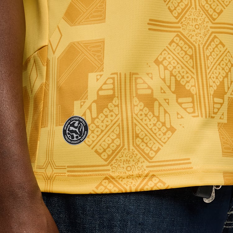 Puma GFA Ghana Away Jersey 2026-2028 uitshirt met zwarte ster en DryCELL-technologie, gratis verzending boven 79 euro via Kickoff Antwerpen de voetbalshop van Antwerpen.