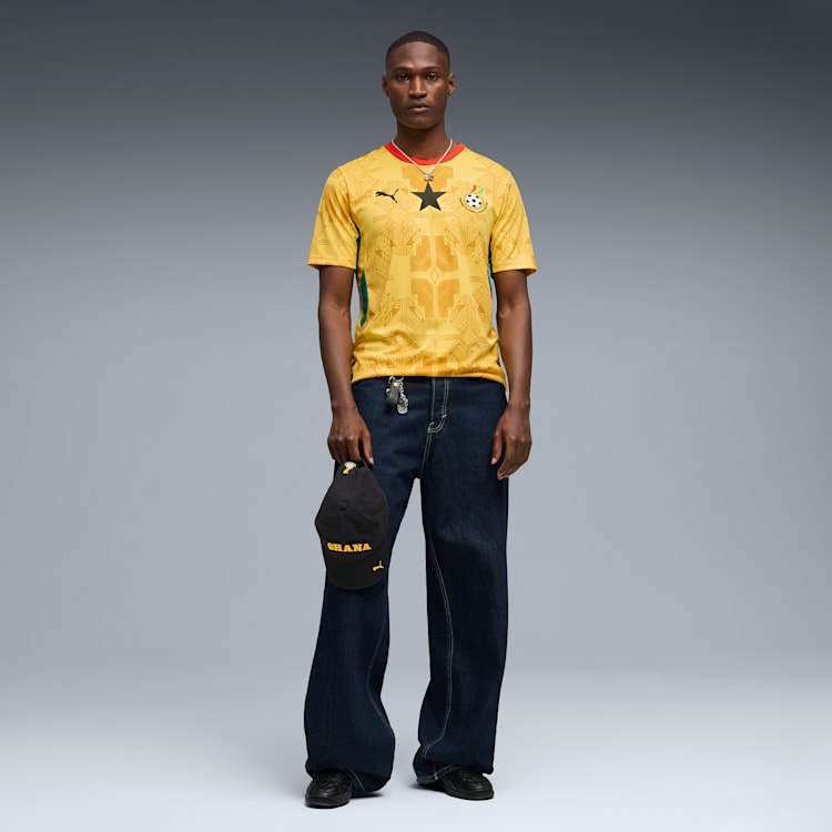 Puma GFA Ghana Away Jersey 2026-2028 uitshirt met zwarte ster en DryCELL-technologie, gratis verzending boven 79 euro via Kickoff Antwerpen de voetbalshop van Antwerpen.
