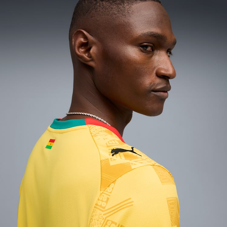 Puma GFA Ghana Away Jersey 2026-2028 uitshirt met zwarte ster en DryCELL-technologie, gratis verzending boven 79 euro via Kickoff Antwerpen de voetbalshop van Antwerpen.