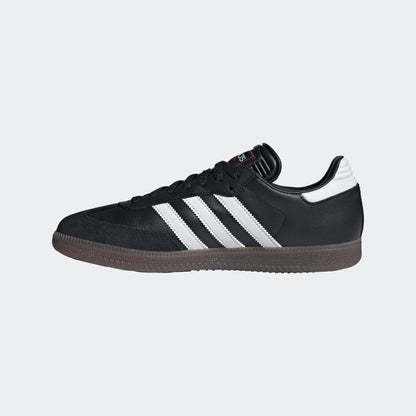 Adidas Samba schoen voor zaalvoetbal en lifestyle – zwart met iconische 3-strepen, beschikbaar bij Kickoff Antwerpen