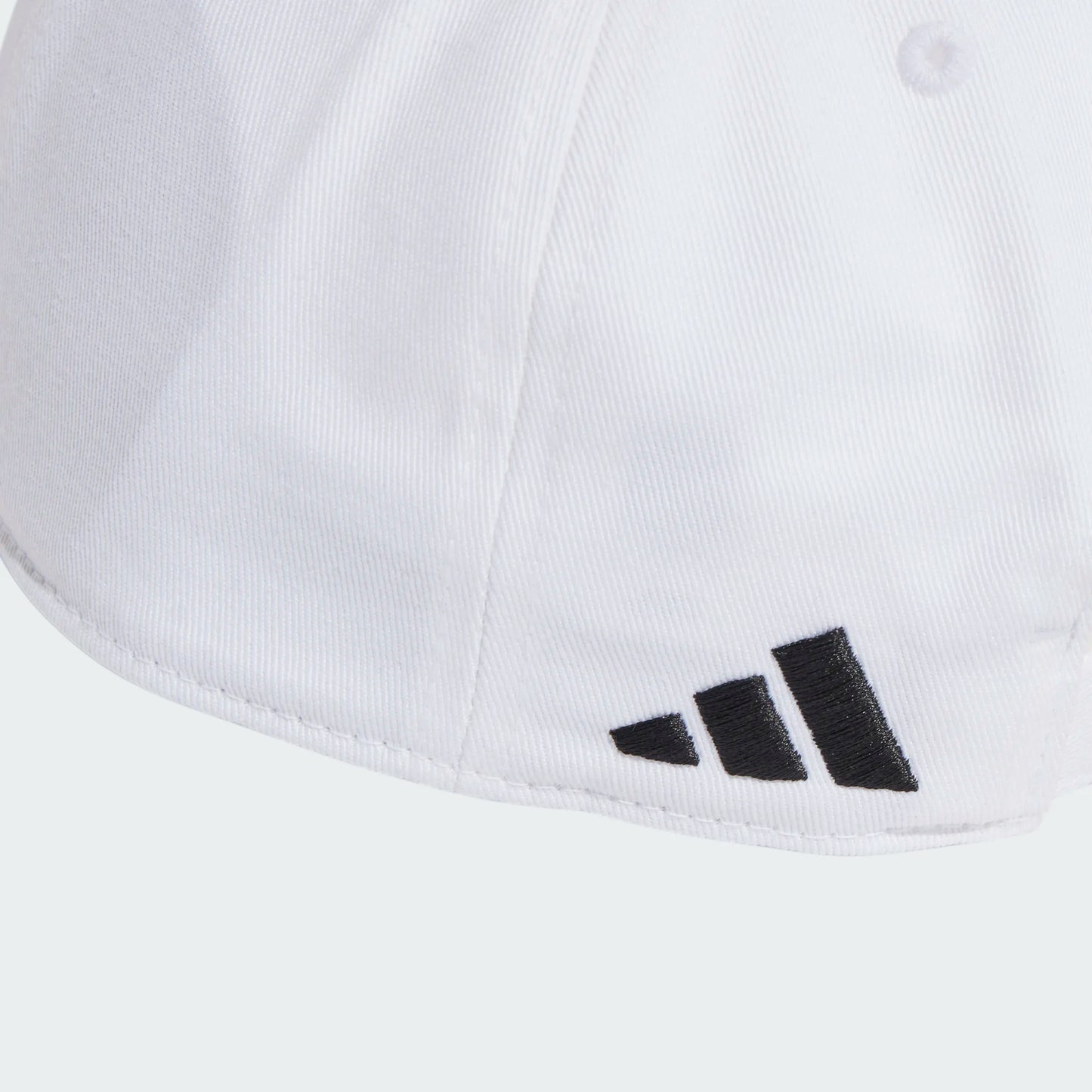 Officiële Adidas Real Madrid BB Cap met geborduurd Real Madrid-logo, beschikbaar bij Kickoff Antwerpen.