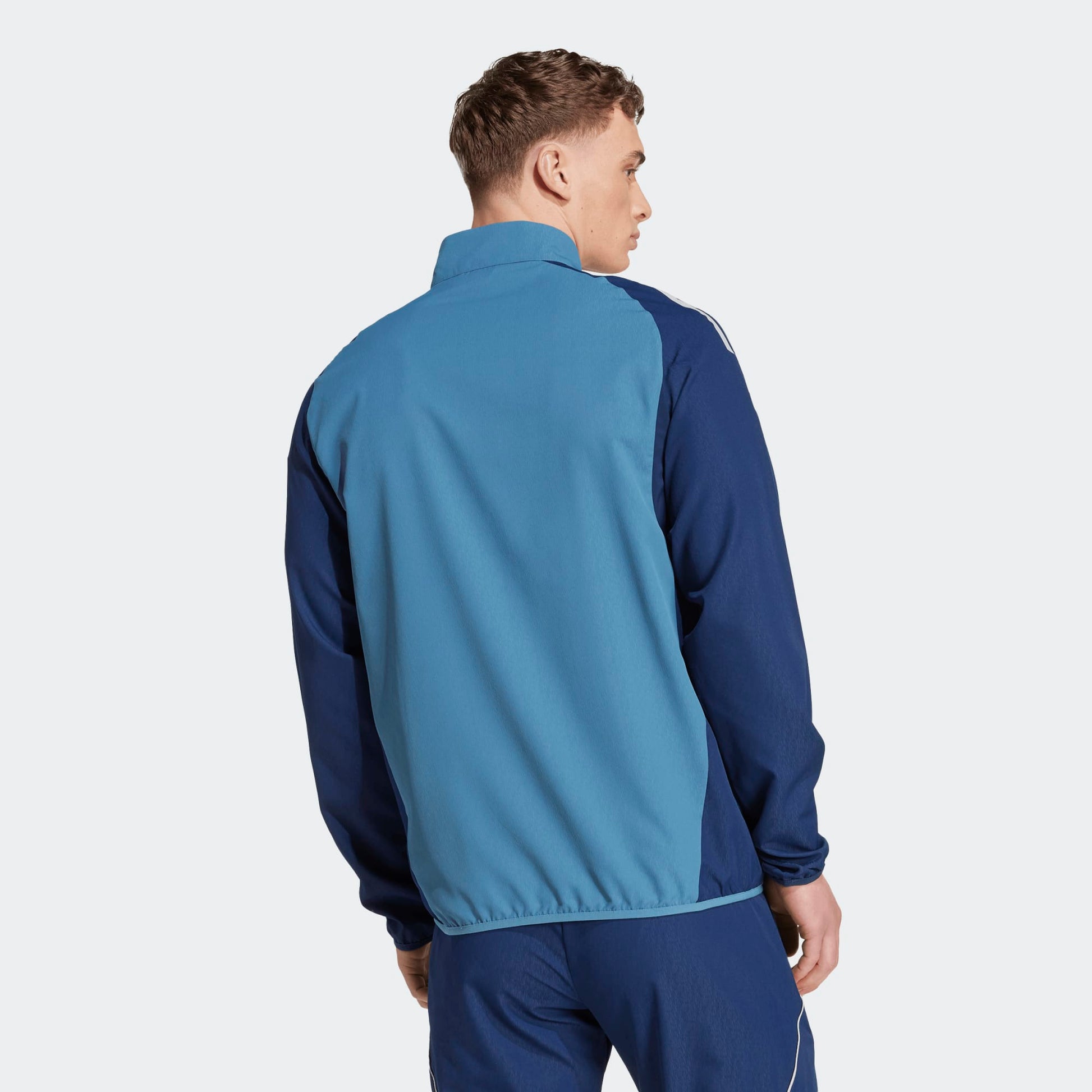 Adidas Arsenal Presentatie Trainingspak 2025 2026 | Kickoff Antwerpen