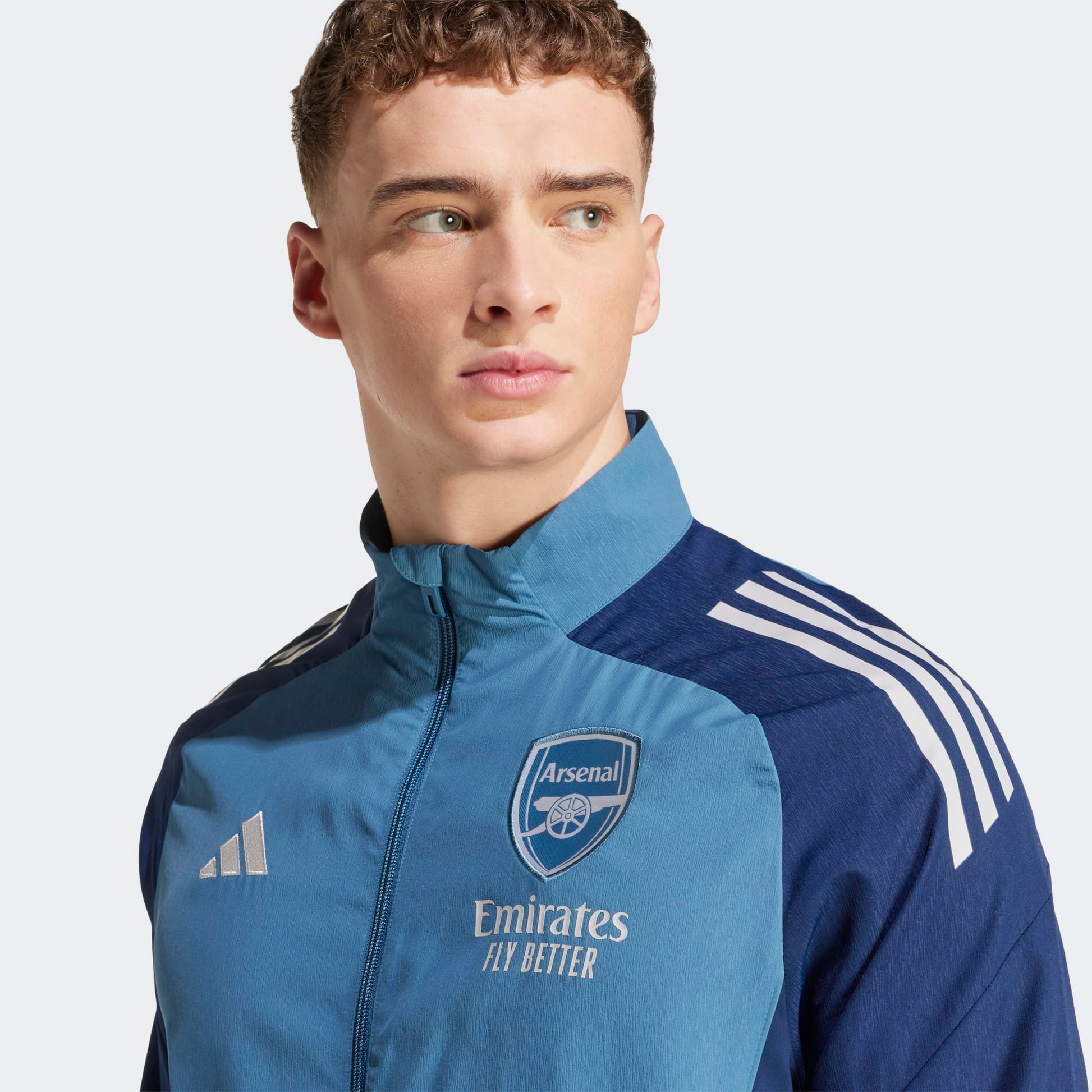 Adidas Arsenal Presentatie Trainingspak 2025 2026 | Kickoff Antwerpen