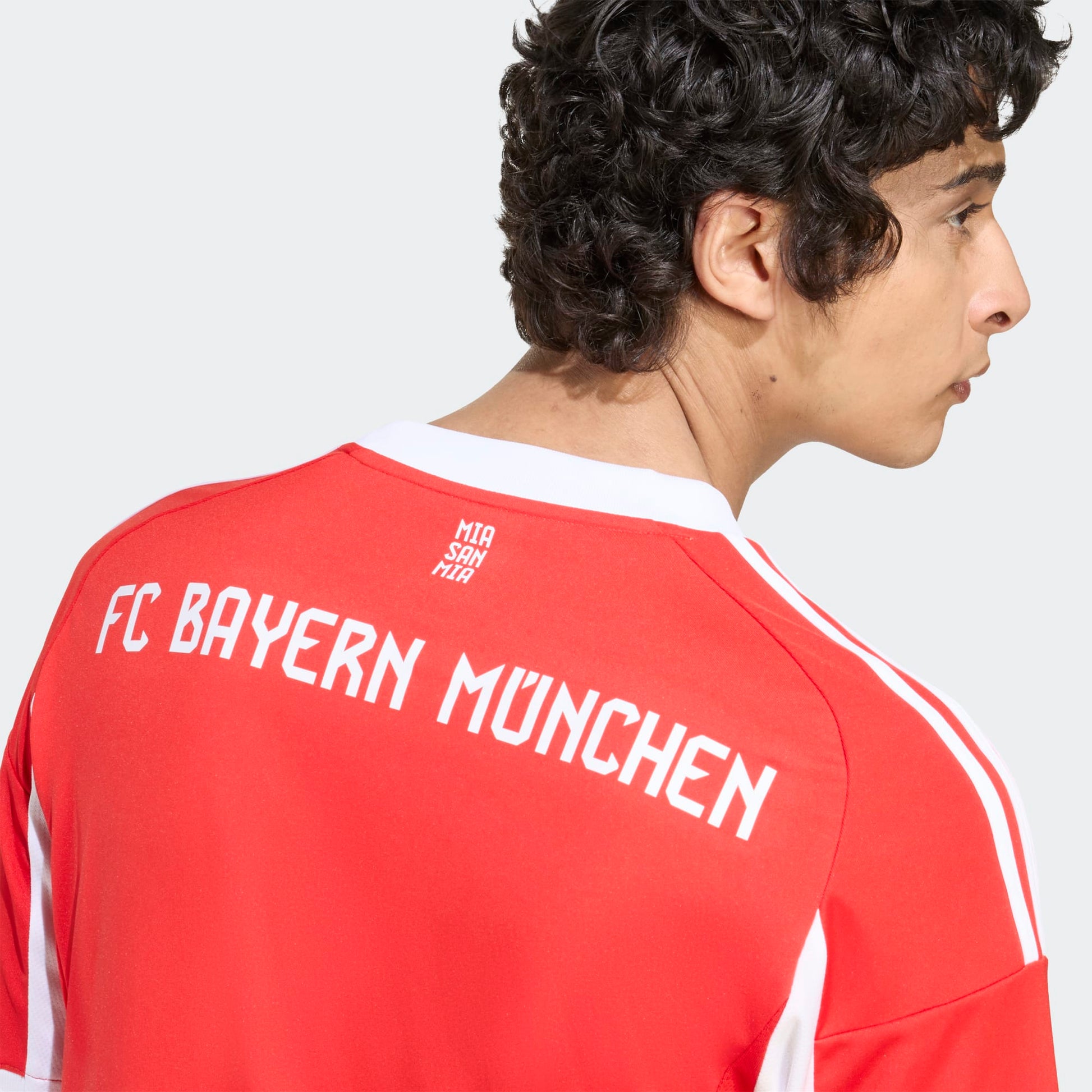 Adidas FC Bayern München Home Jersey 2025-2026 | Kickoff Antwerpen