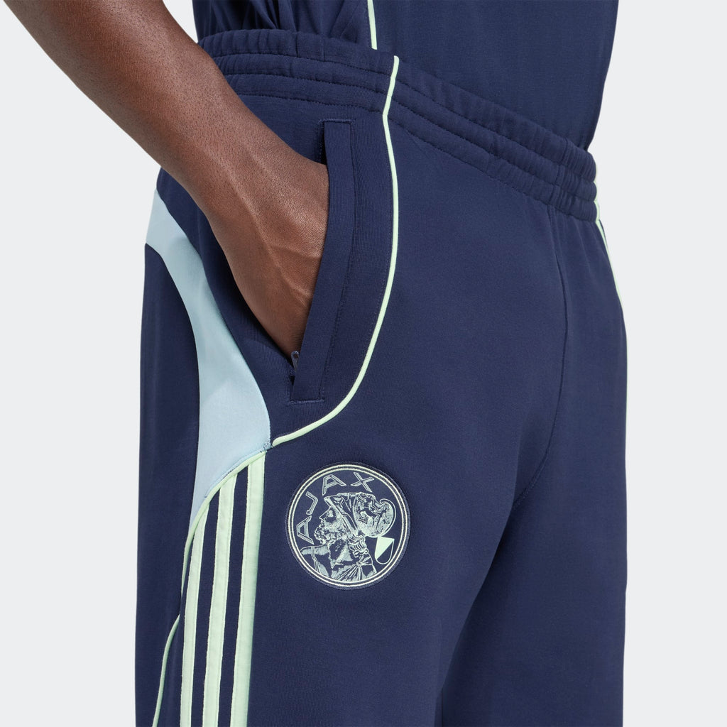 Adidas Ajax Amsterdam Ubp Trainingspak 2025-2026 | Kickoff Antwerpen
