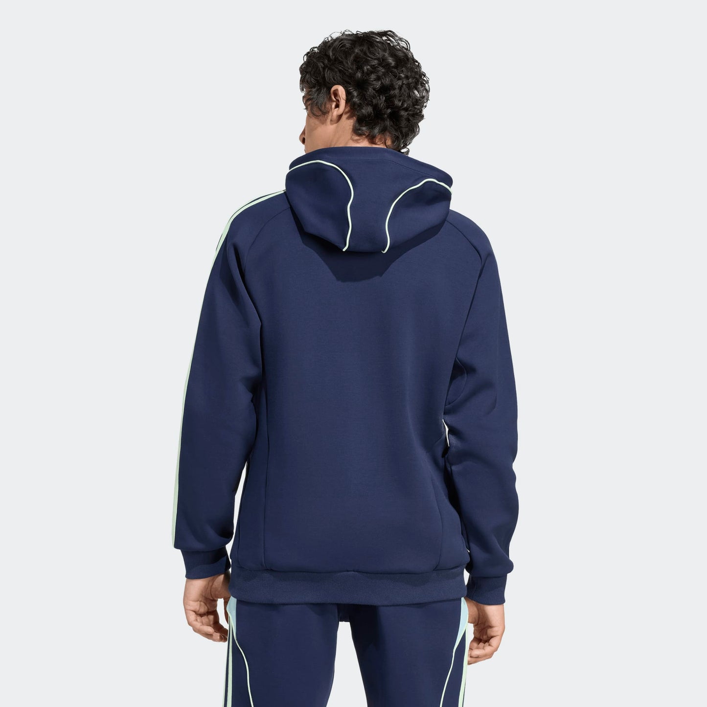 Adidas Ajax Amsterdam UBP Hoody 2025/2026 – officiële Ajax hoodie beschikbaar bij Kickoff Antwerpen.