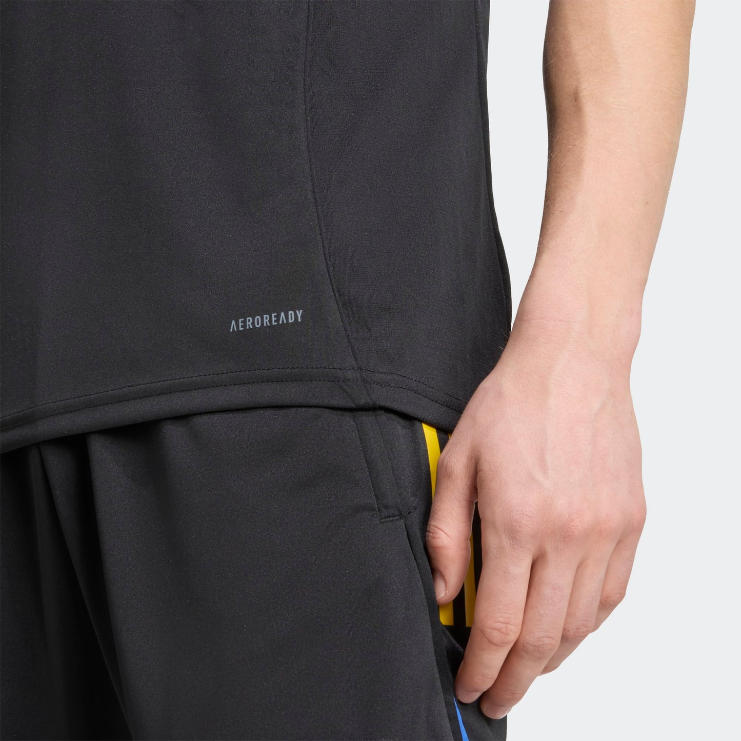 Adidas Manchester United Training Jersey zwart blauw geel strepen aeoready  Kickoff Antwerpen
voetbalshop