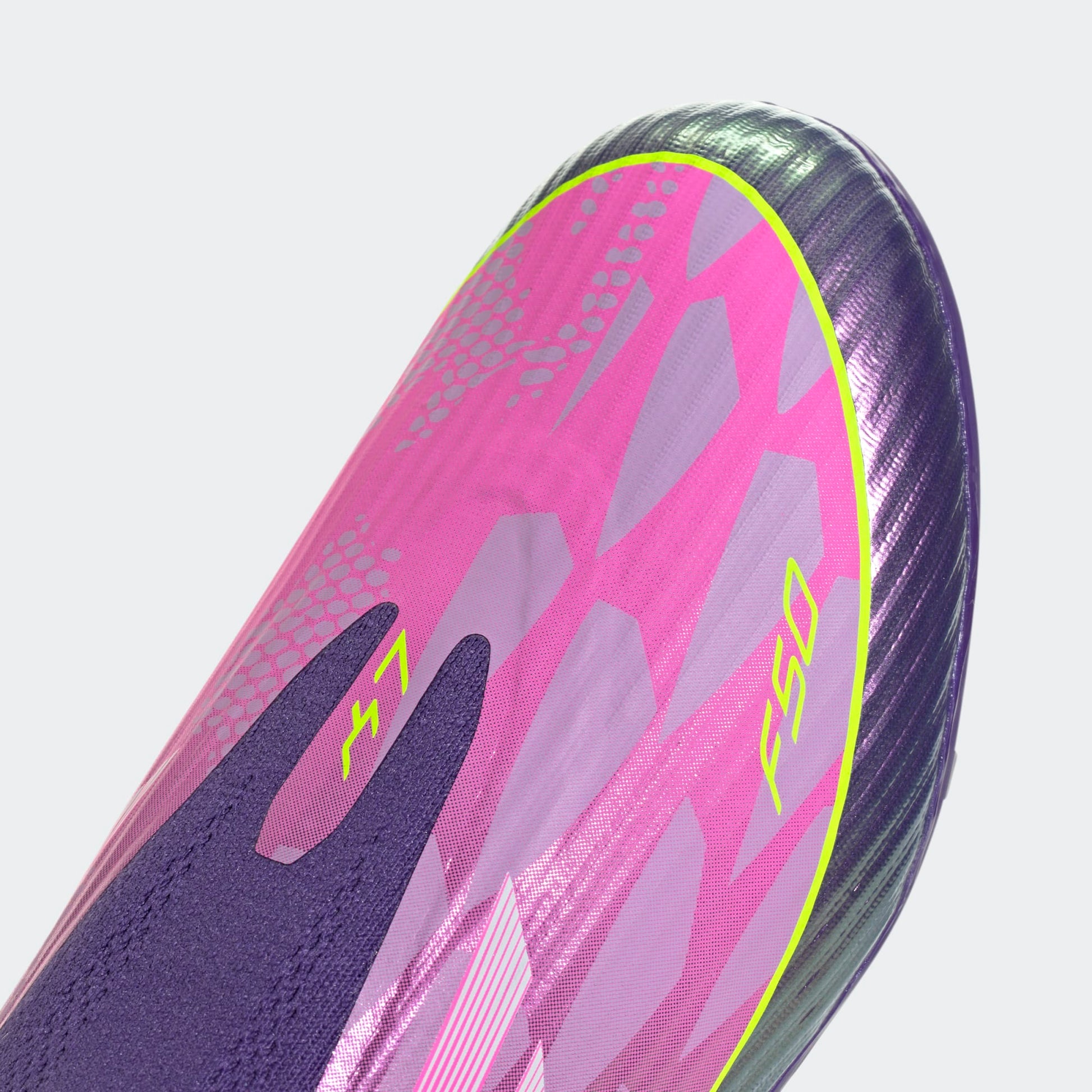 adidas F50 LEAGUE LL FG/MG JUNIOR voetbalschoenen (Lamine Yamal), paars-roze, veterloos. Te koop bij voetbalshop Kickoff Antwerpen.