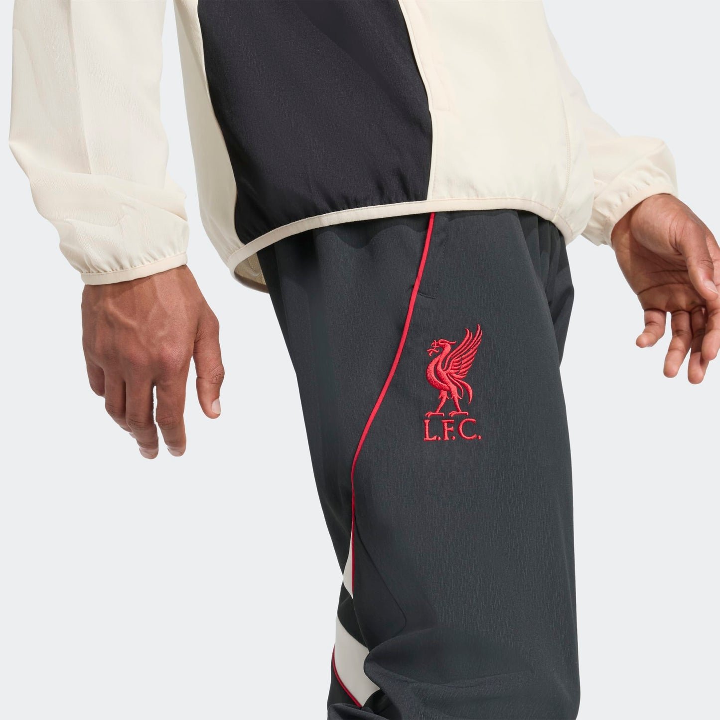 Adidas  Liverpool  Presentatie Trainingspak | Kickoff Antwerpen