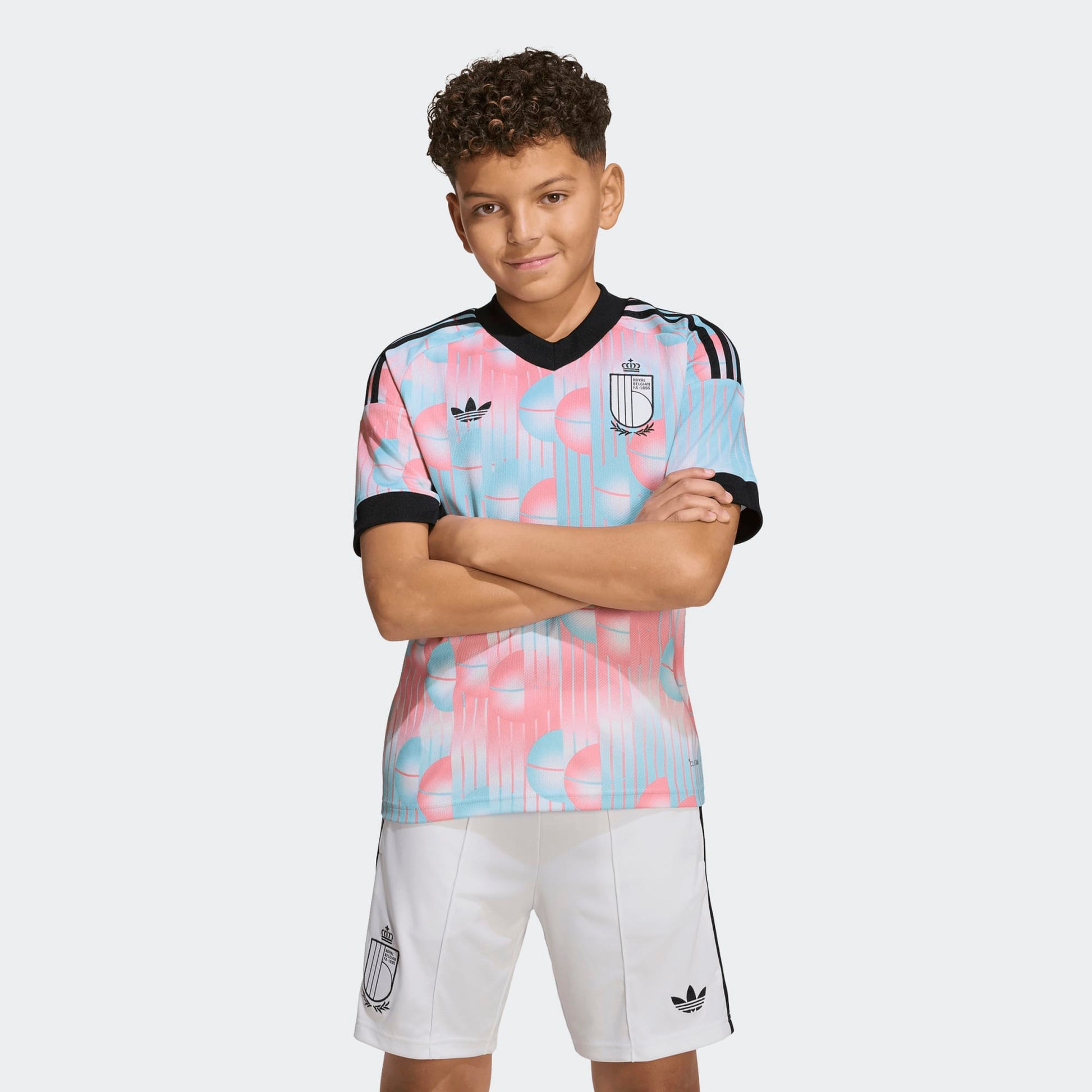 Witte Adidas Originals RBFA België Away Jersey voor kinderen (2026-2028) met Trefoil-logo en bondslogo, verkrijgbaar bij voetbalshop Kickoff Antwerpen.