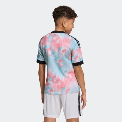 Witte Adidas Originals RBFA België Away Jersey voor kinderen (2026-2028) met Trefoil-logo en bondslogo, verkrijgbaar bij voetbalshop Kickoff Antwerpen.