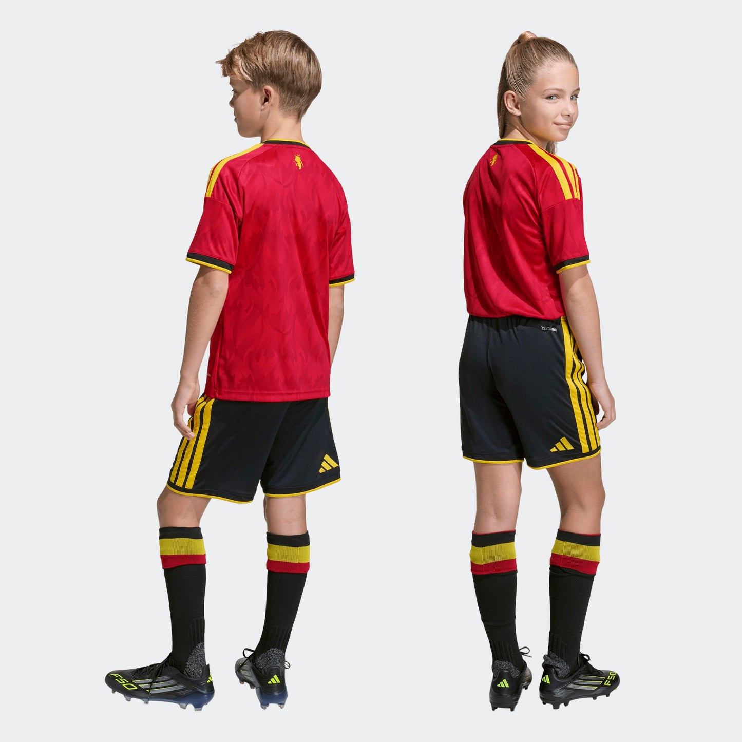 Adidas België Thuis Short 2025/2026 – officiële RBFA voetbalshort met Climacool-technologie, verkrijgbaar bij Kickoff Antwerpen voetbalshop