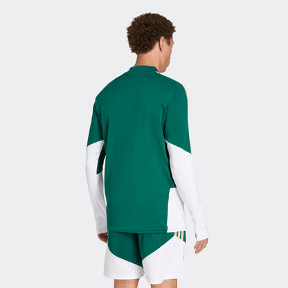 Adidas FIGC Italia training Top groen met goud 3-Stripes en Italiaanse voetbalbond (FIGC) badge. Beschikbaar bij voetbalshop Kickoff Antwerpen.