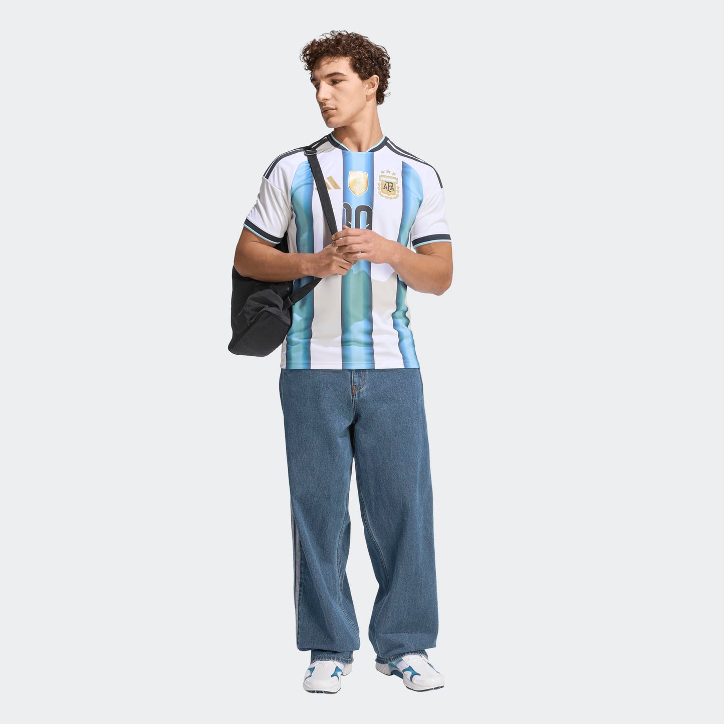 Adidas Argentinie thuisshirt blauw wit met Messi 10 rugnummer en naam, gedragen voor het WK 2026 in Noord-Amerika. KICKOFF ANTWERPEN VOETBALSHOP