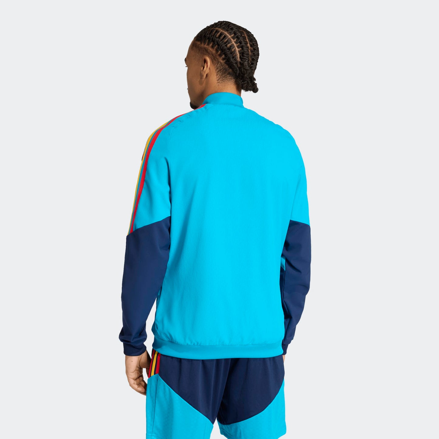 Adidas RFEF Presentatie Jacket 2025-2026 blauw rood voor heren. Exclusief verkrijgbaar bij Kickoff Antwerpen voetbalshop