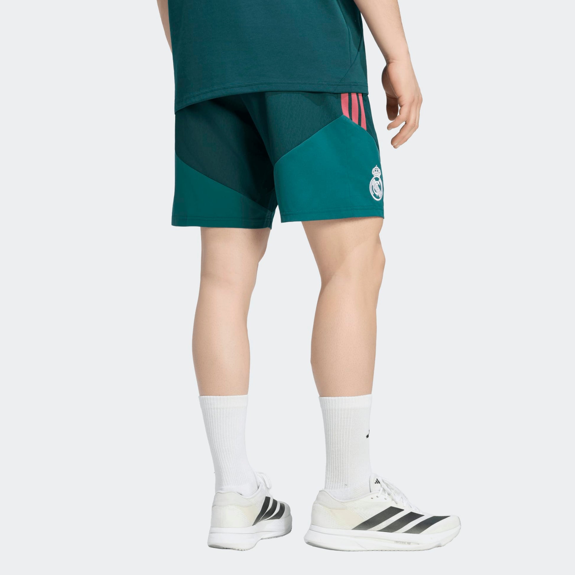 Adidas Real Madrid DT Short 2026-2027 officiele korte broek heren Kickoff Antwerpen de voetbalshop van Antwerpen