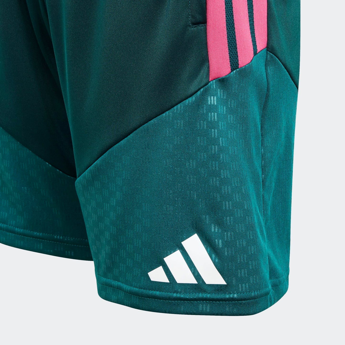 Adidas Real Madrid Training Short kids junior korte voetbalbroek groen roos heren Kickoff Antwerpen de voetbalshop van Antwerpen