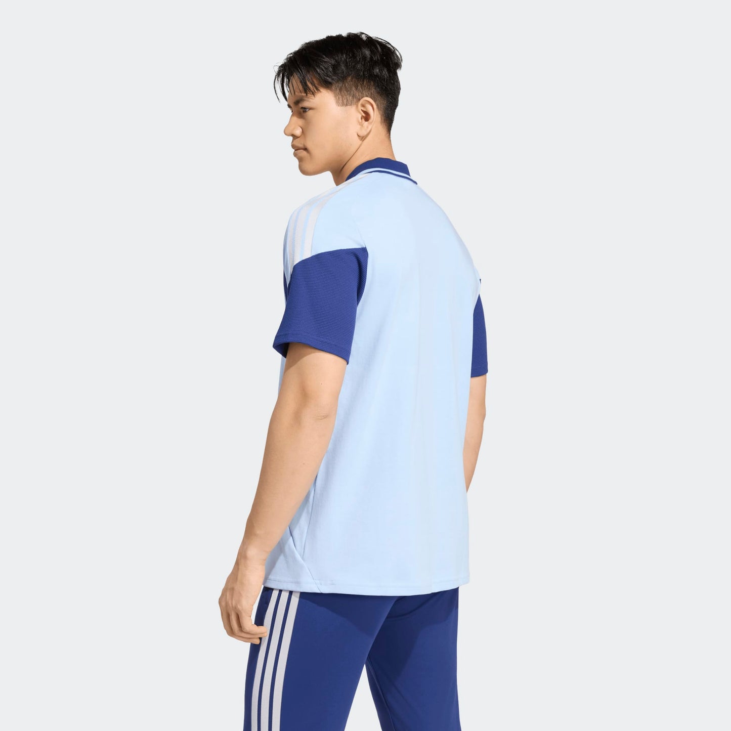 Adidas Ajax Amsterdam Polo Shirt 2026-2027 officieel poloshirt heren rood wit Kickoff Antwerpen de voetbalshop van Antwerpen