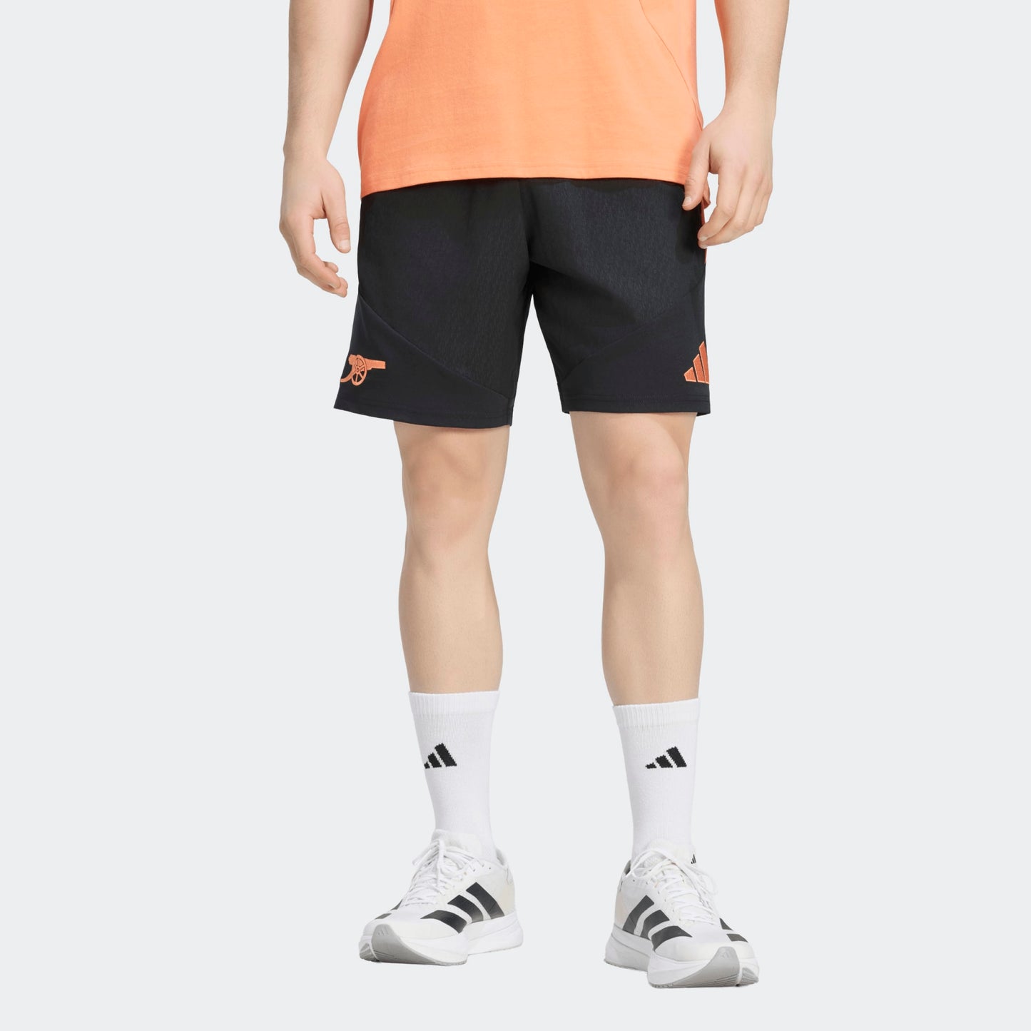 Adidas Arsenal Downtown Short 2026-2027 officieel voetbalshort heren Kickoff Antwerpen de voetbalshop van Antwerpen