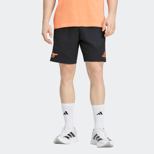 Adidas Arsenal Downtown Short 2026-2027 officieel voetbalshort heren Kickoff Antwerpen de voetbalshop van Antwerpen