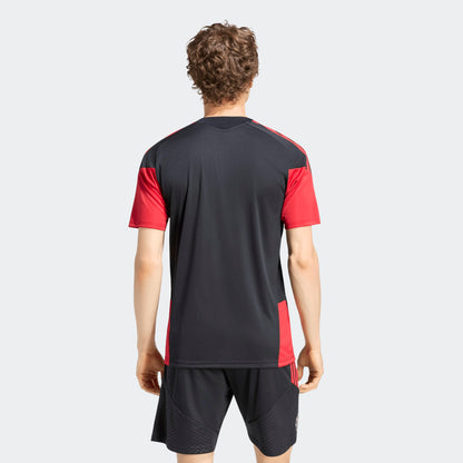 Adidas Manchester United Training Jersey 2026-2027 officieel zwart trainingsshirt heren Kickoff Antwerpen de voetbalshop van Antwerpen