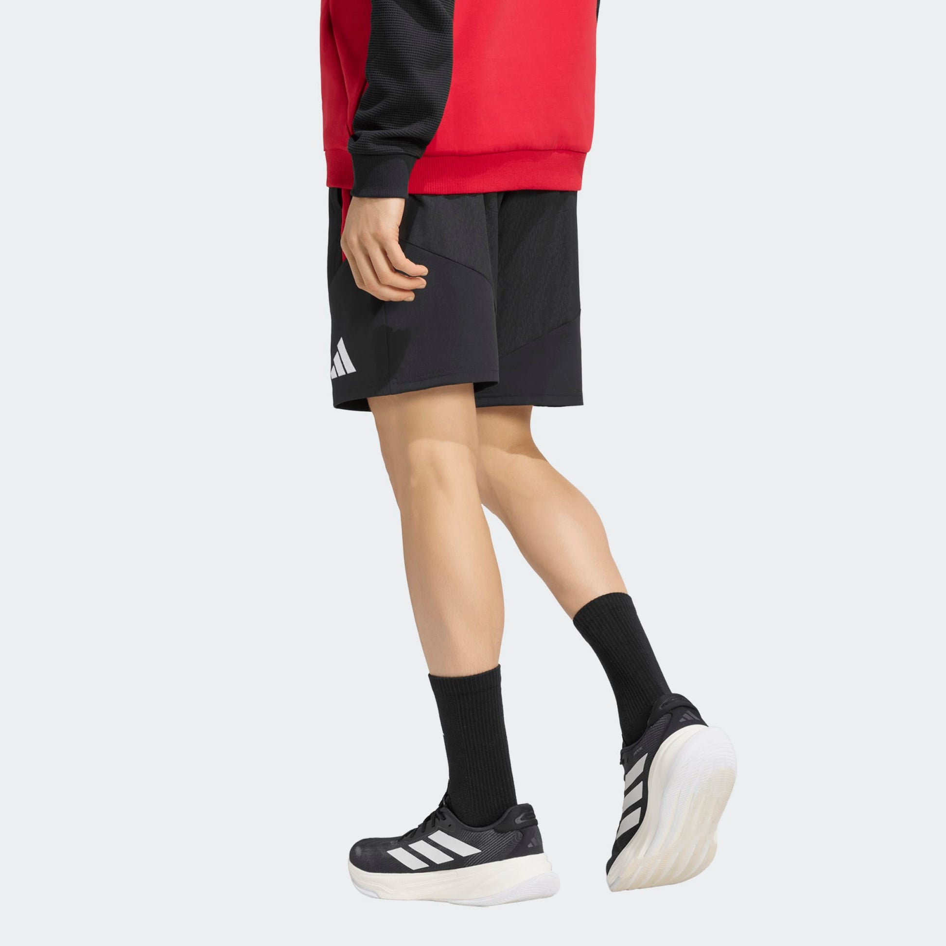 Adidas Manchester United Downtown Short 2026-2027 officieel voetbalshort heren Kickoff Antwerpen de voetbalshop van Antwerpen