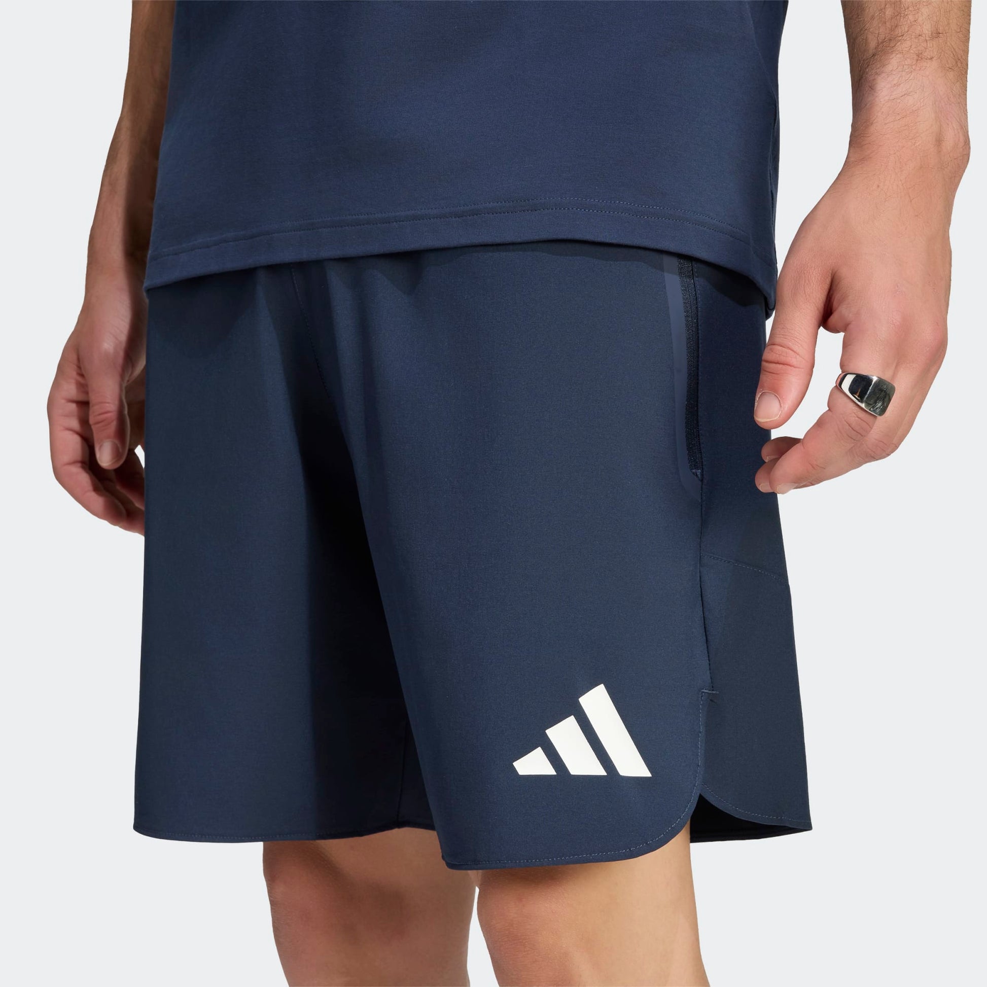 Adidas Real Madrid Tiro Travel Short heren Kickoff Antwerpen de voetbalshop van Antwerpen